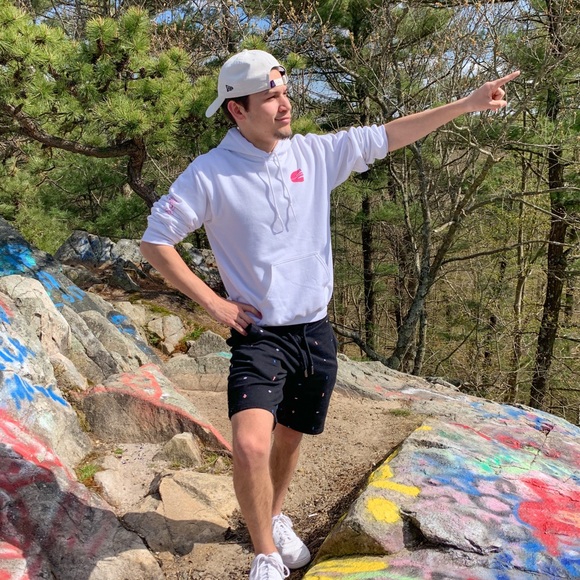 Meet your Posher, Aaron - Picture 1 of 4